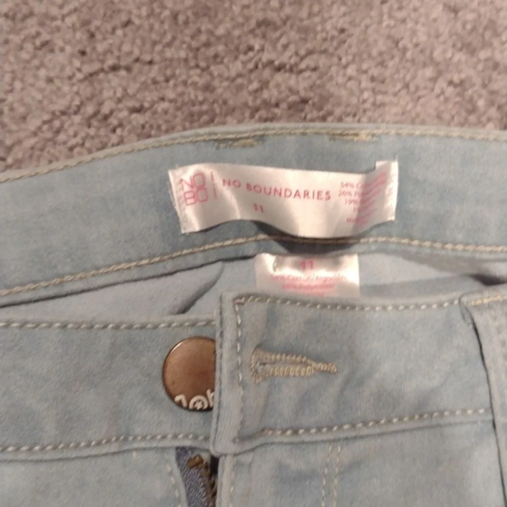 Jeans - Picture 3 of 3